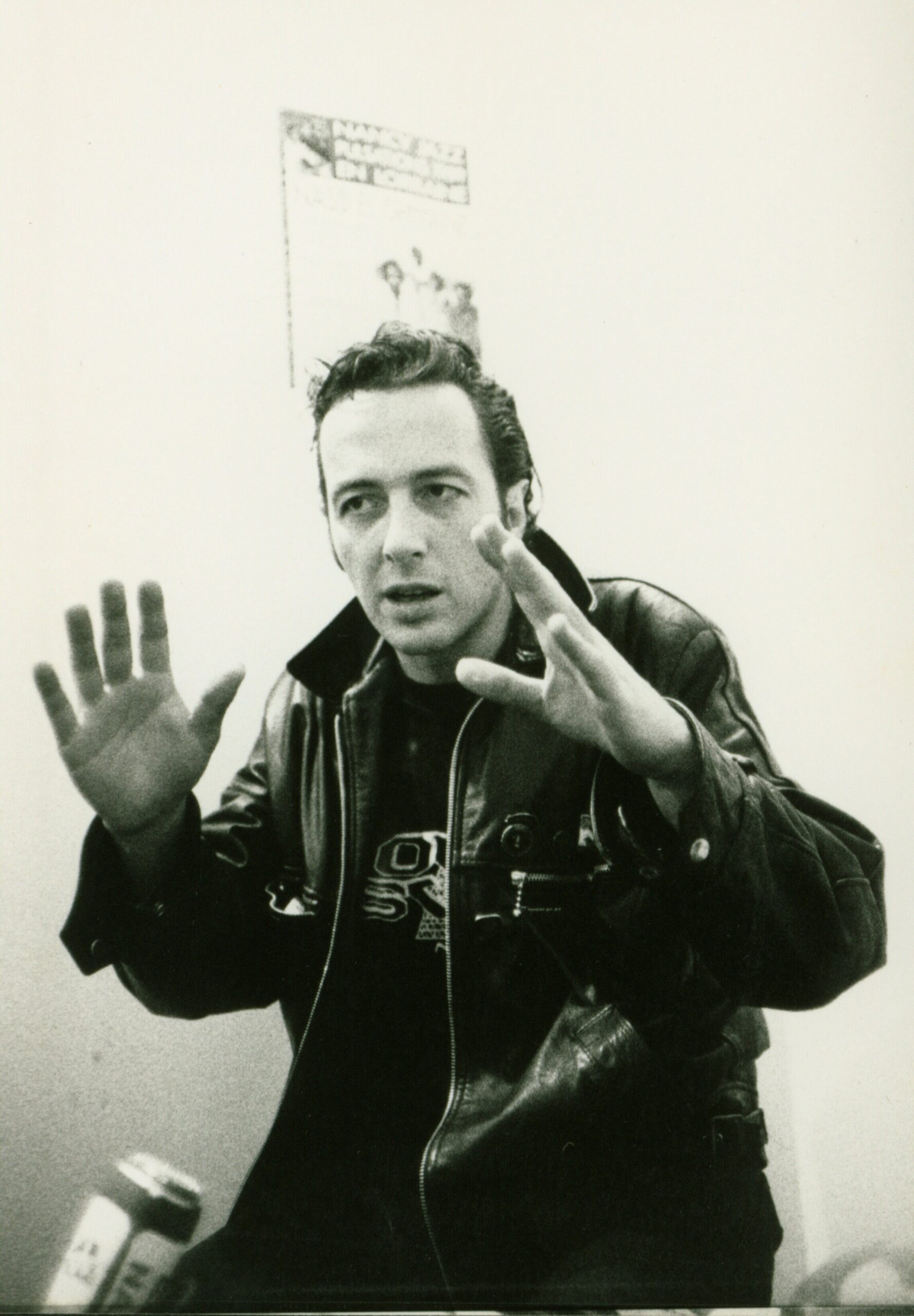 20 anos sem Joe Strummer, o líder do Clash Culturizese